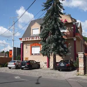 Attila 2*, Budapest Ungarn
